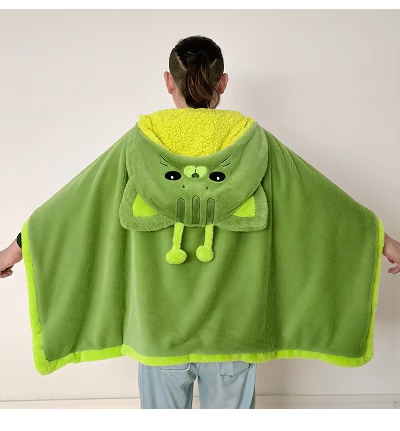 漫画風のかわいい宇宙猫のフード付きブランケットぬいぐるみマン - Winter Clothing Cute のレビューと価格