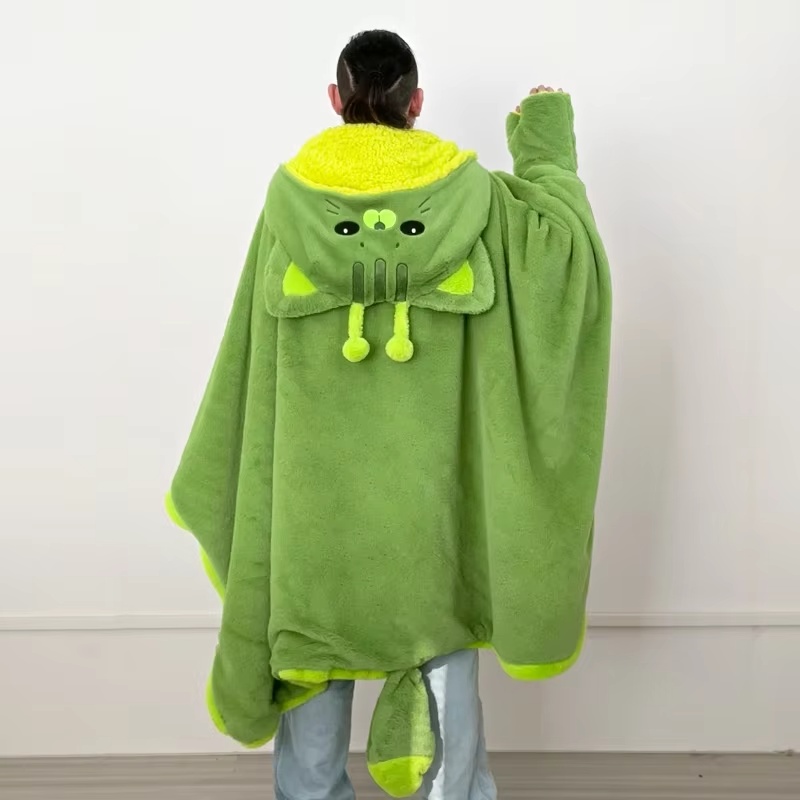 漫画風のかわいい宇宙猫のフード付きブランケットぬいぐるみマン - Winter Clothing Cute のレビューと価格